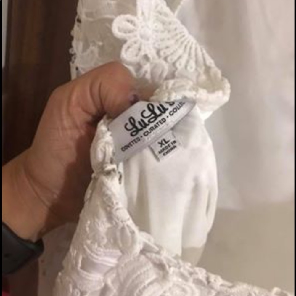 Dress - Picture 2 of 3